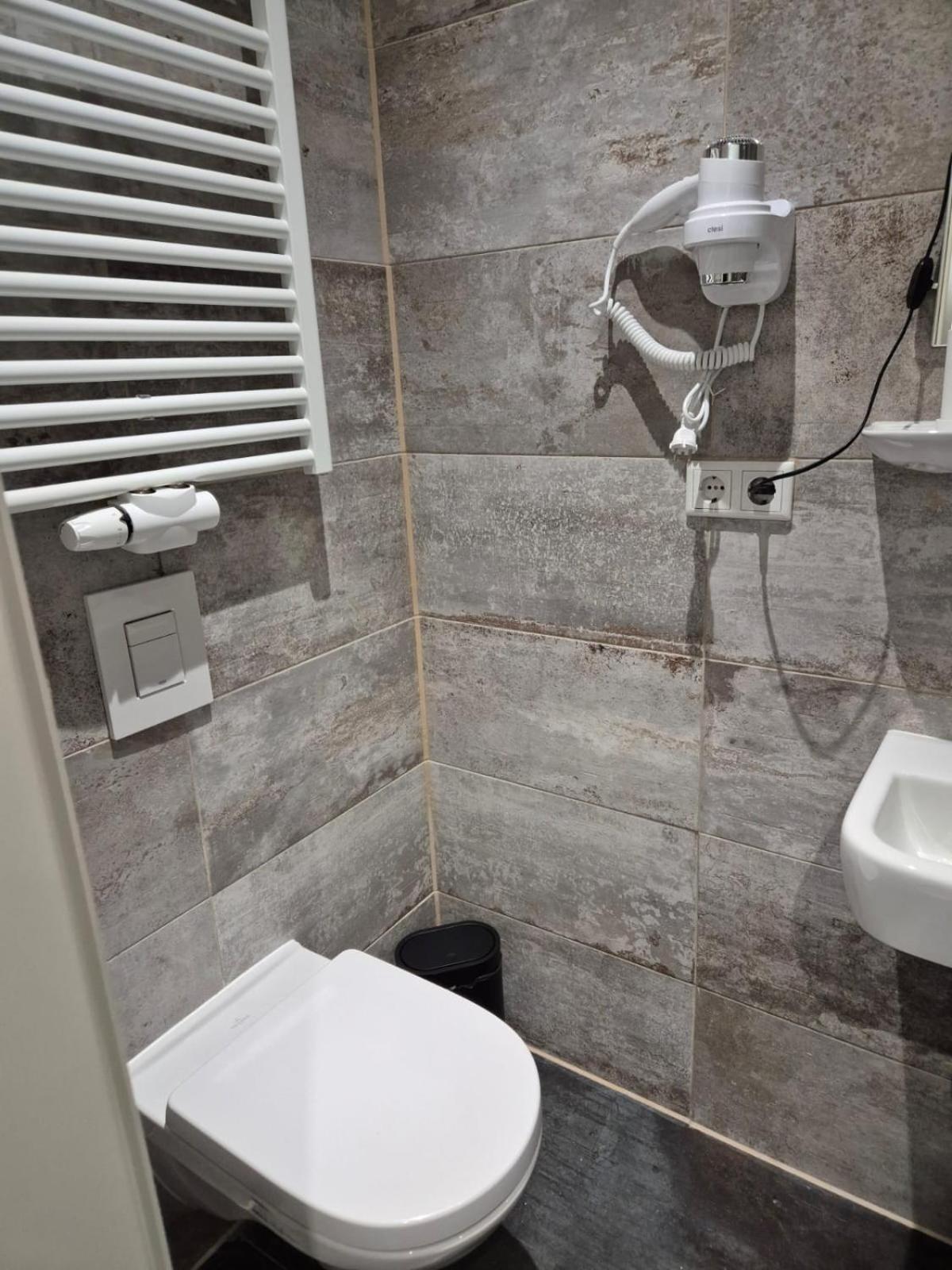 Hotel La Station Λουξεμβούργο Εξωτερικό φωτογραφία